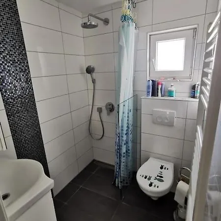 Apartamento Kuca Odmah Do Plaze *