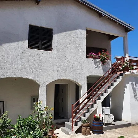 Kuca Odmah Do Plaze Apartamento *